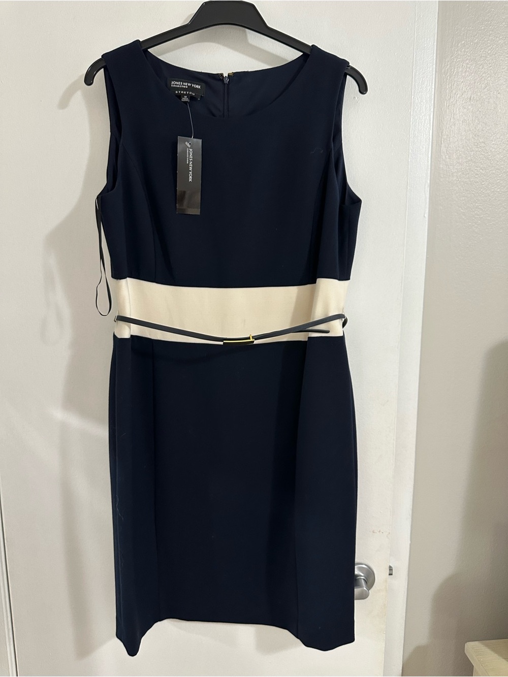Jones New York Navy and Cream Sleeveless Sheath Dress with Slim Belt